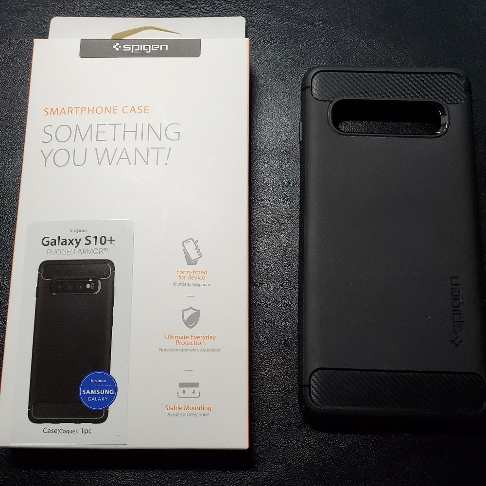 Spigen Rugged Armor Case (Galaxy S10+)
